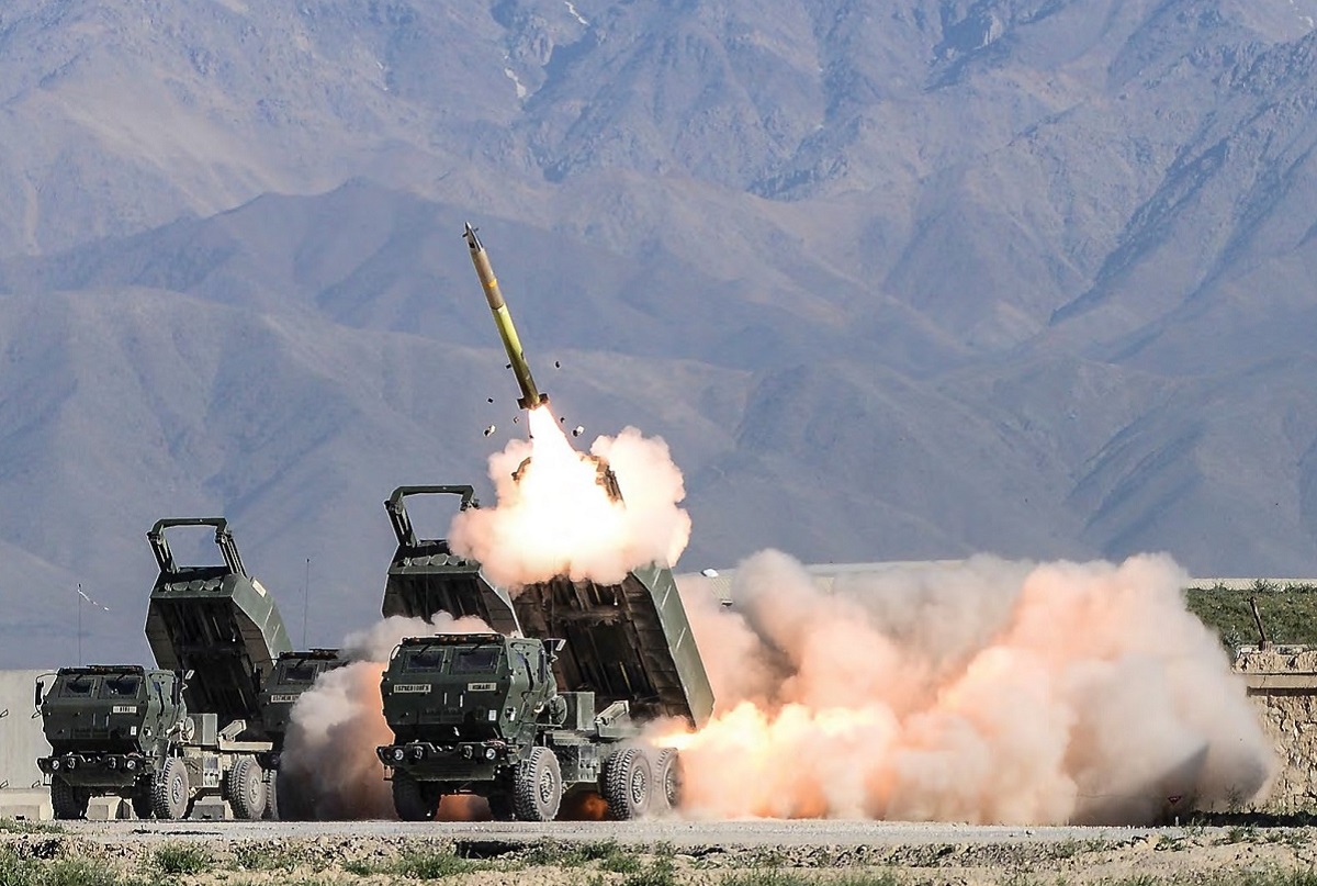 Taiwan Fire US High-Tech Rocket Systems: சீனாவுக்கு வெறுப்பேத்த அமெரிக்கா கொடுத்த High-Tech ராக்கெட்