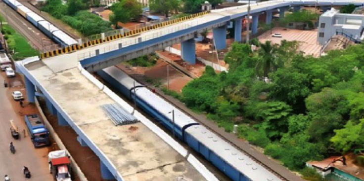 போபாலின் புதிய மேம்பாலம் பெரும் சர்ச்சை: 90 டிகிரி திருப்பத்தால் விபத்து அபாயம் – மக்கள் அச்சம்!