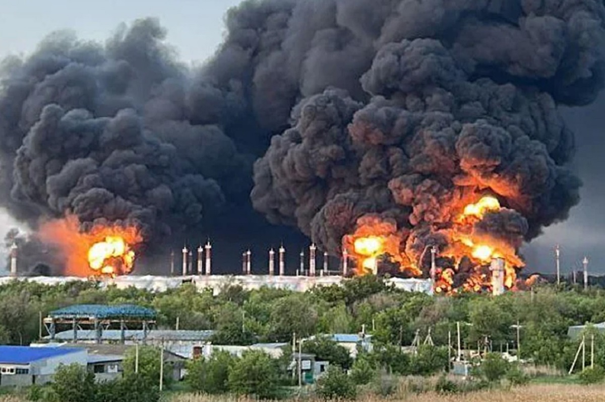 operation spider web 2.0 :ஒரே இரவில் வெடித்து சிதறிய Russian Airbase Defense Plant